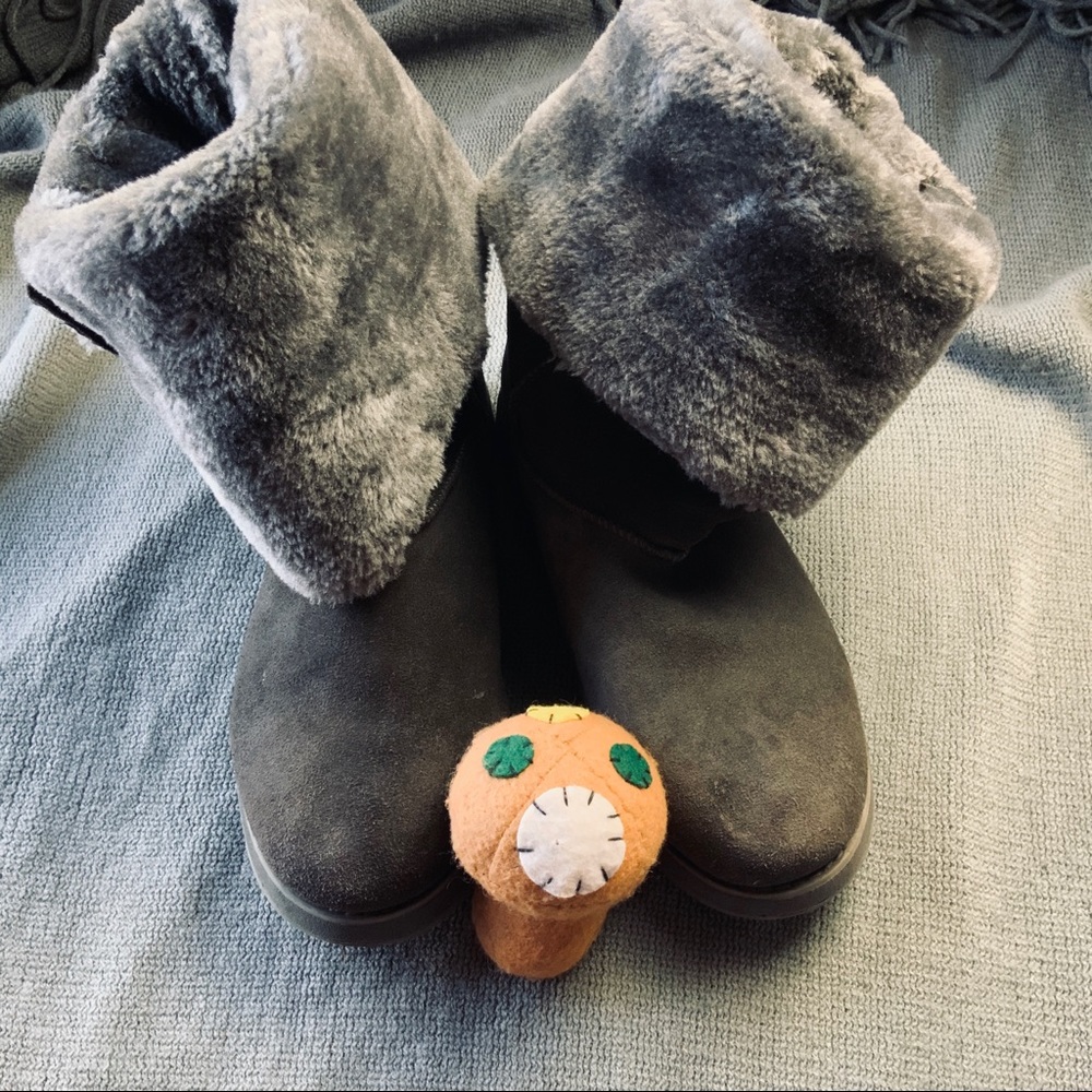 Skechers Gray Winter Boots